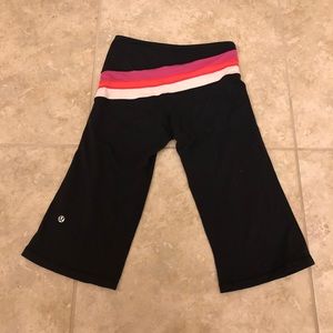 Lululemon | Black & Pink Rainbow Crop Yoga Pants